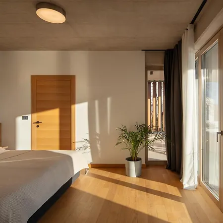 Tree - Immortella Villa