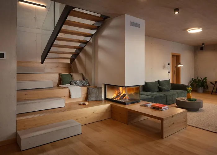 Villa Tree - Immortella *