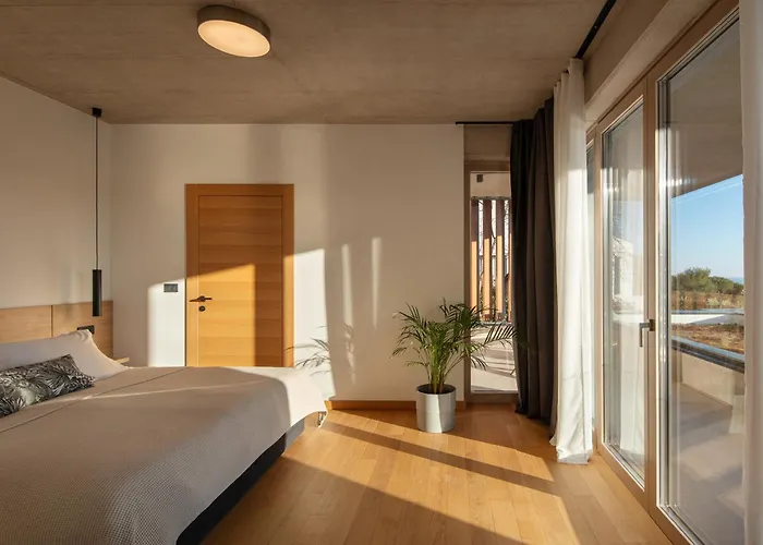 Tree - Immortella Villa